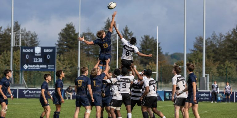 Match amical de rugby entre équipes internationales lors d'un rugby tour organisé en France par Sport'n Go